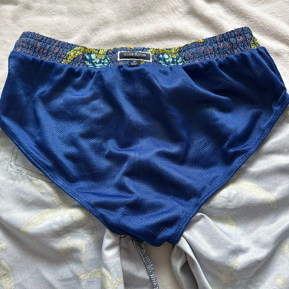 Mens Swim Trunks Turtle Print Blue and Yellow Size M Club Room Brand